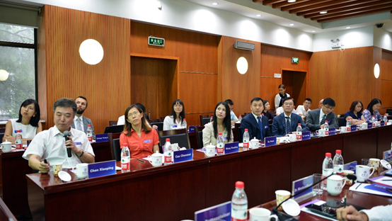 中意携手 共促科技冬奥 “冰雪科技座谈会”在清华大学召开 中意携手 共促科技冬奥 “冰雪科技座谈会”在清华大学召开