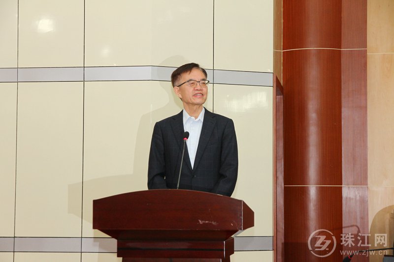 蓝狮娱乐官网手机版科技爱心捐赠35万元为曲靖高校孤残学生“加勺菜” 蓝狮娱乐官网手机版科技爱心捐赠35万元为曲靖高校孤残学生“加勺菜”