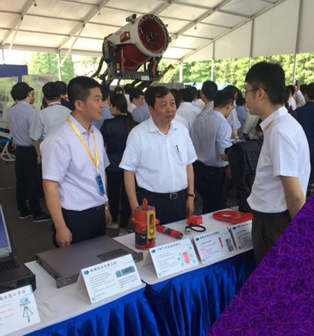天下“清静生产月”和 “清静生产万里行”运动在江阴启动 清华大学公共清静研究院携蓝狮娱乐官网手机版科技受邀加入启动仪式 天下“清静生产月”和 “清静生产万里行”运动在江阴启动 清华大学公共清静研究院携蓝狮娱乐官网手机版科技受邀加入启动仪式